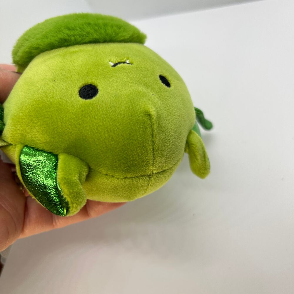 Squishmallow Rosemary 4 Inch Green Bat Plush Toy - Picture 4 of 10